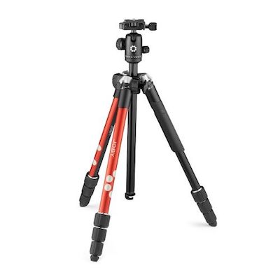 Pros-Of-Using-A-Vlogging-Tripod-1